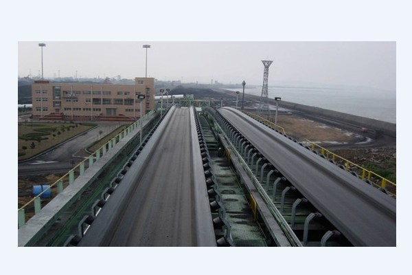皮帶輸送機(jī)